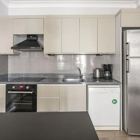 Central And Refreshing Flat In Beyoglu *